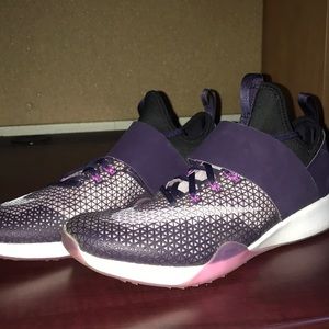 Women’s Nike Air Zoom Strong